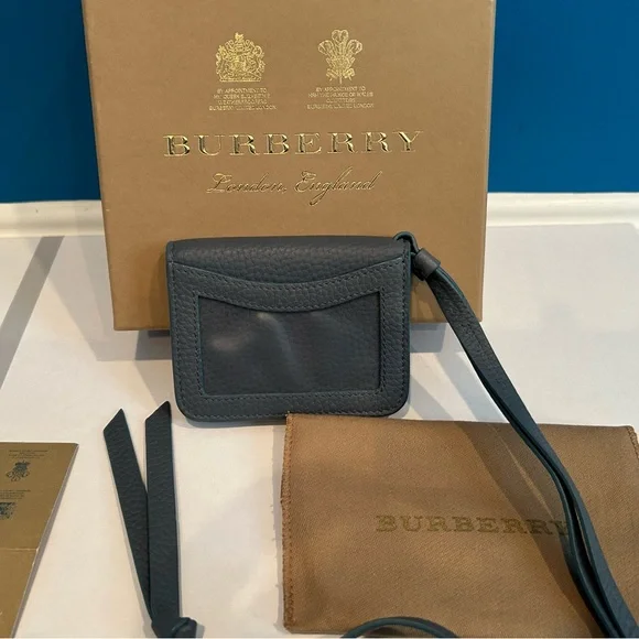 Burberry Black Leather Wallet - Picture 3 of 6